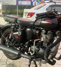 Stealth Black Royal Enfield Classic Stealth Black