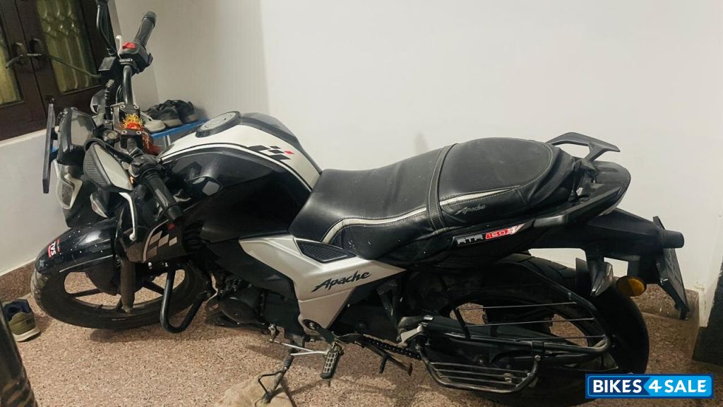 TVS Apache RTR 160 4V