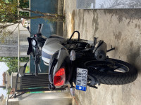 White TVS Apache RTR 160