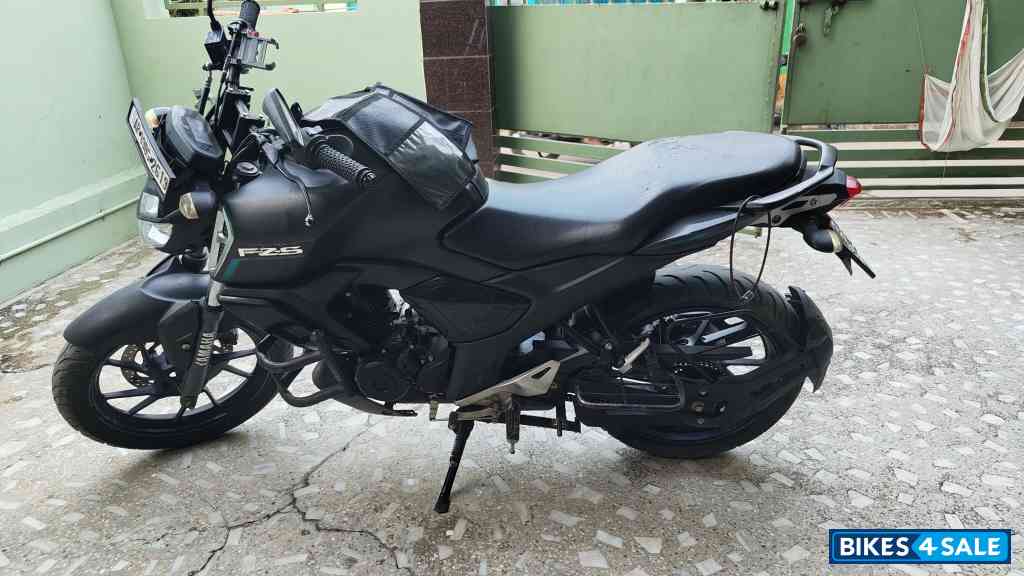 Matte Black Yamaha FZ-S FI V3