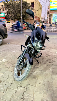 Black Bajaj Pulsar 125 Split Seat