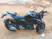 Black Yamaha FZS 25 2022
