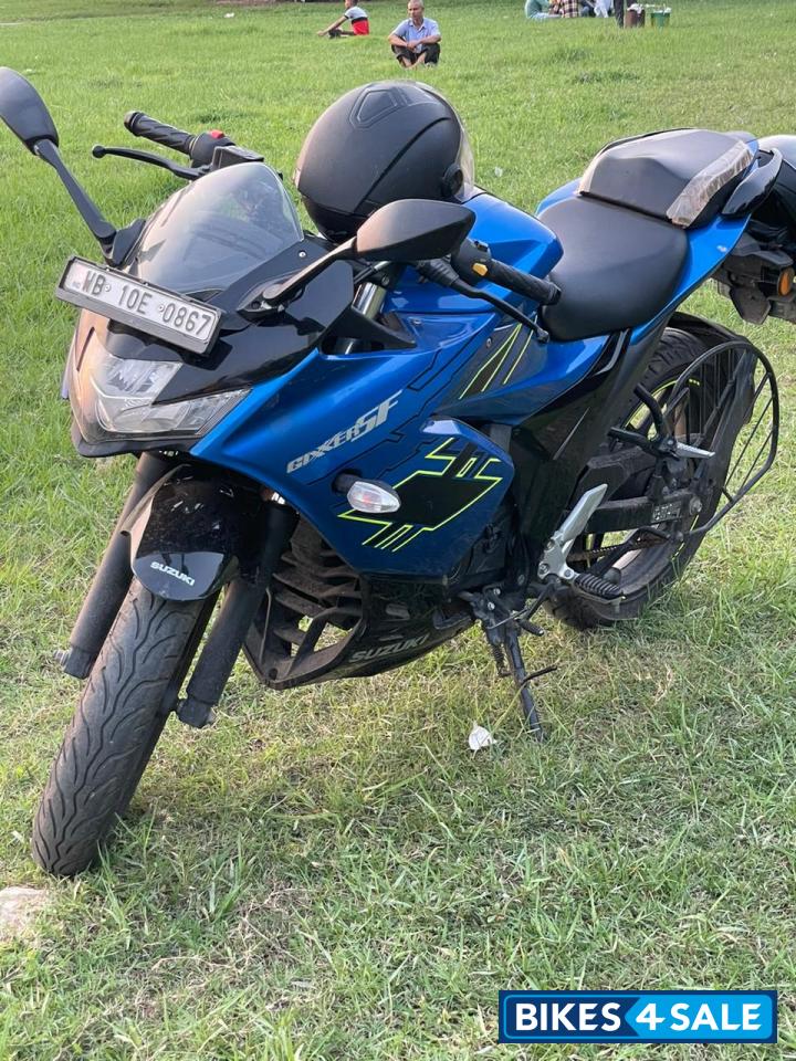 Suzuki Gixxer SF
