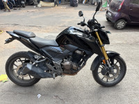 Honda CB300F Deluxe Pro