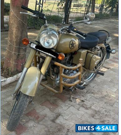 Desert Storm Royal Enfield Classic Desert Storm