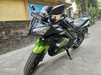 Black Green Yamaha YZF R1S