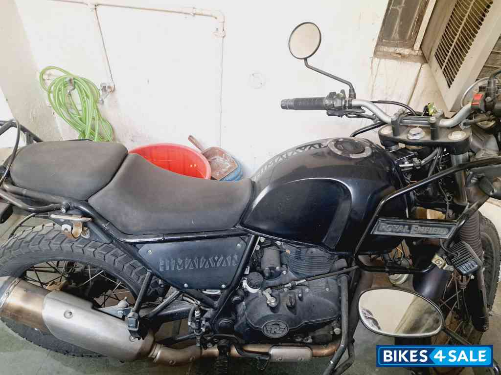 Black Royal Enfield Himalayan BS VI