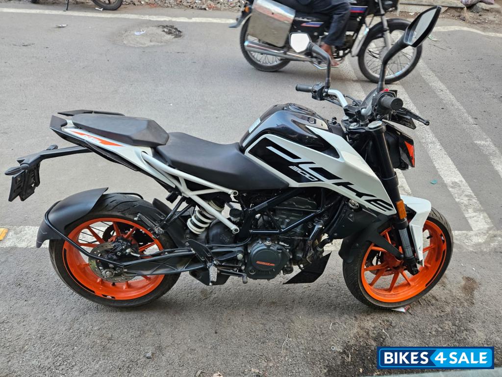 KTM Duke 200