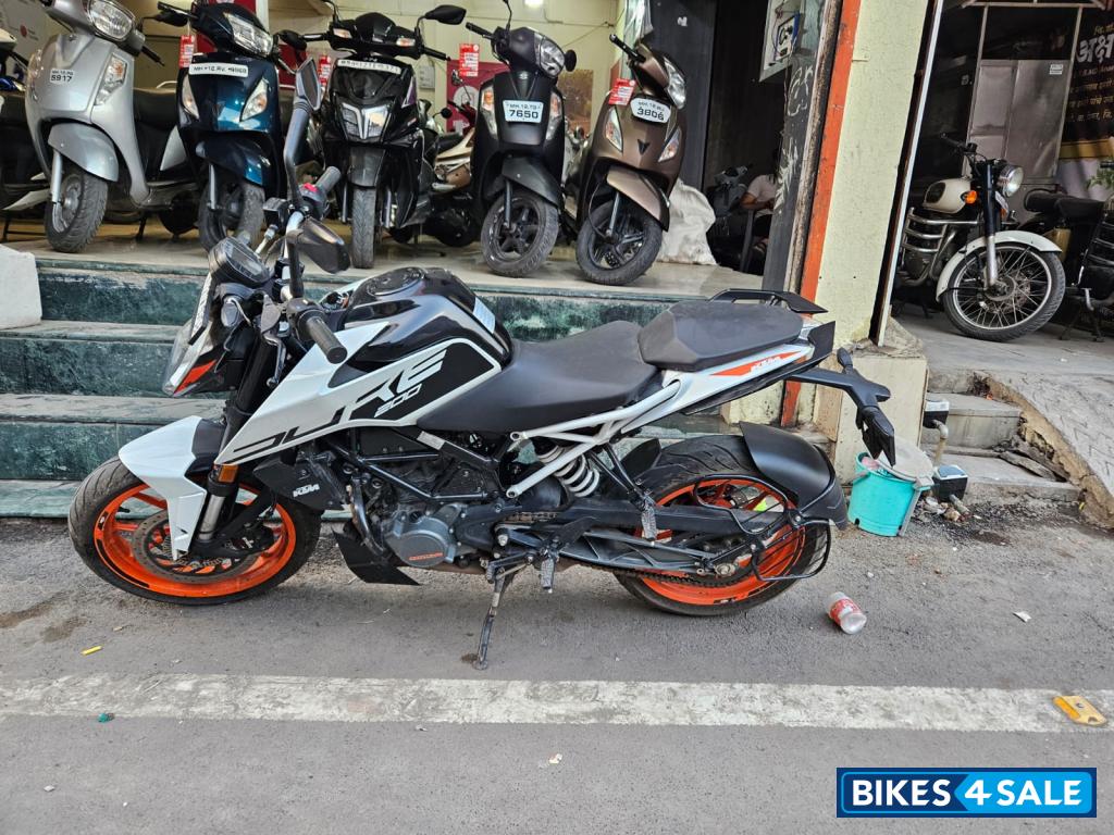 KTM Duke 200