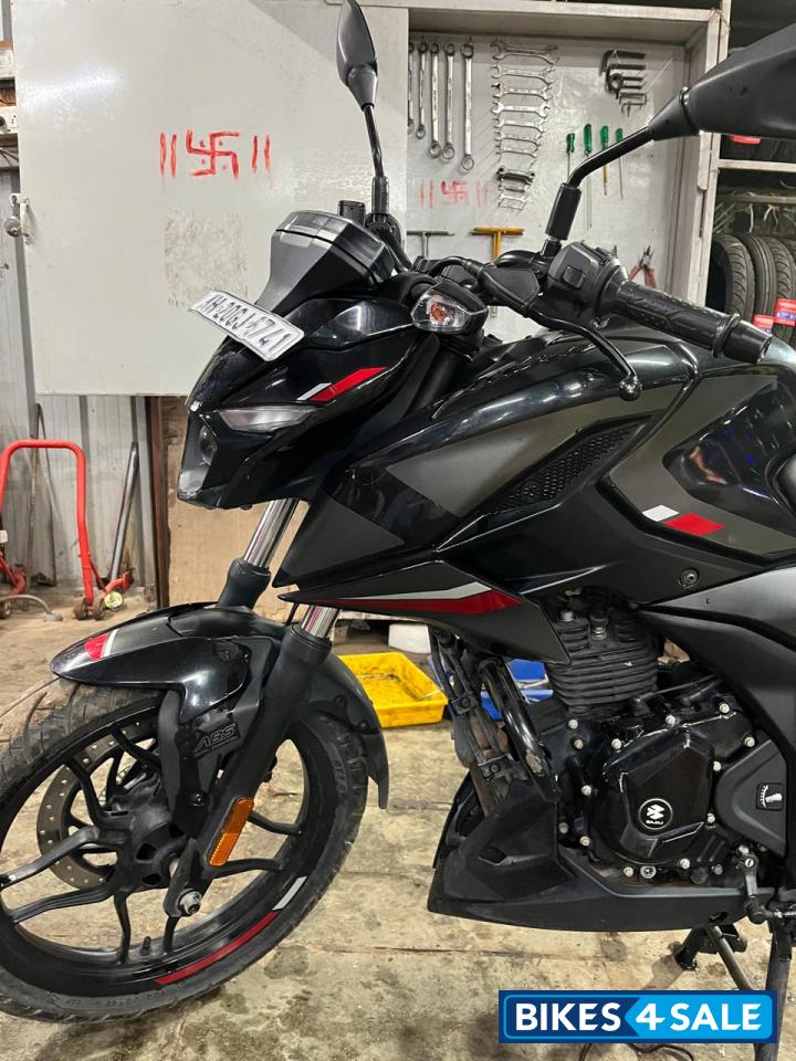 Bajaj Pulsar N160 Dual Channel ABS