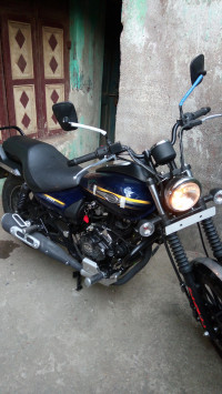 Blue Bajaj Avenger Street 150