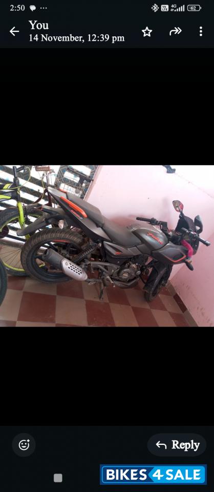 Bajaj Pulsar 180F Neon