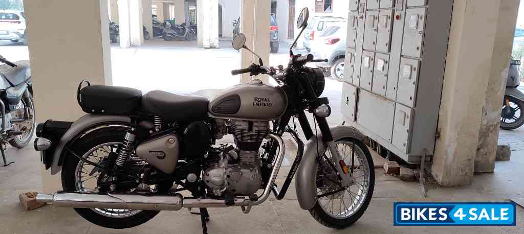 Royal Enfield Classic Gunmetal Grey