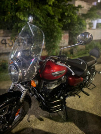 Royal Enfield Meteor 350 Supernova