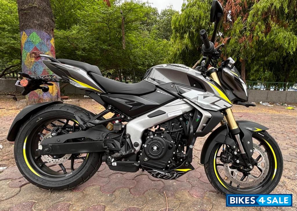 Bajaj Pulsar NS400Z