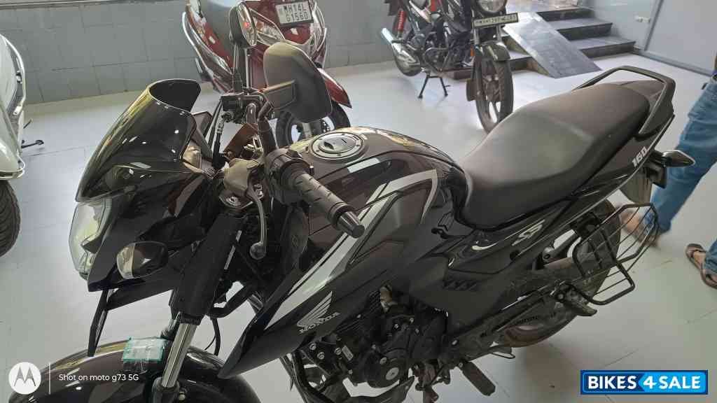Black Honda SP160 Single Disc