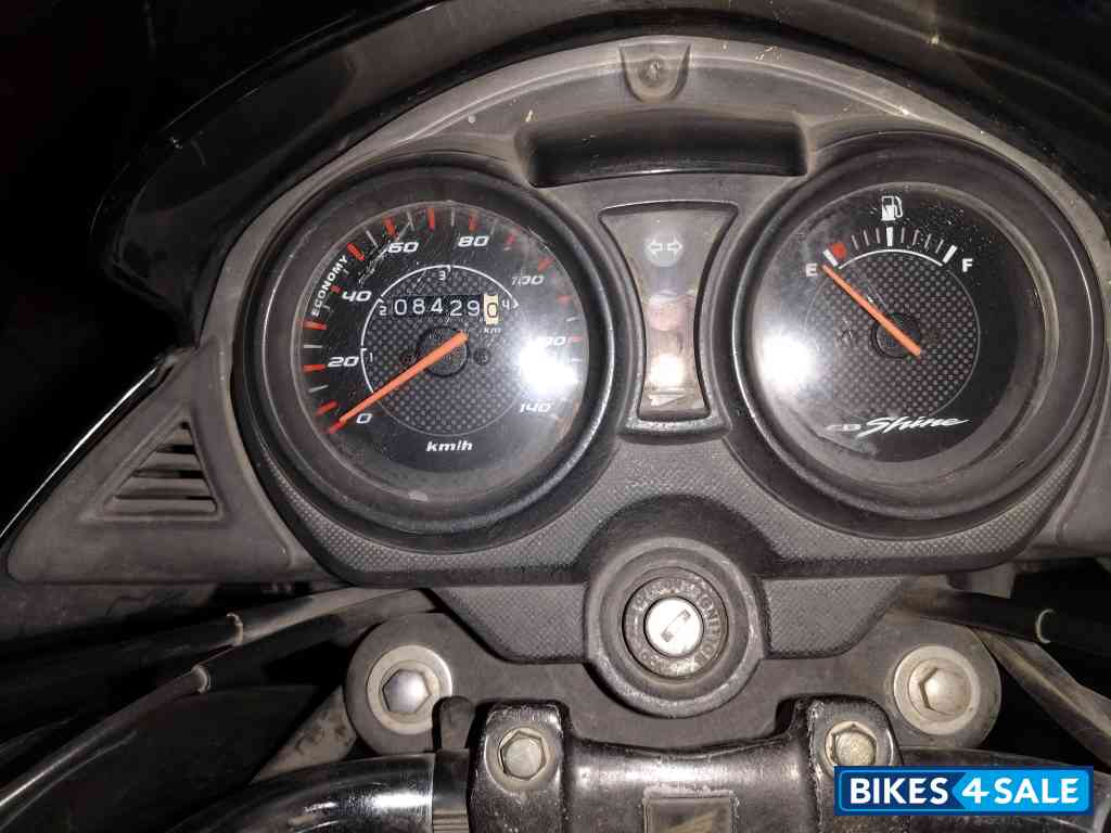 Black Honda Shine 125 Disc