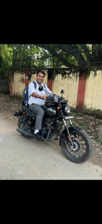 Forest Green Dual Tone Yezdi Roadster Dual Tone