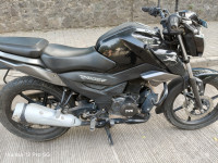 Black TVS Raider 125