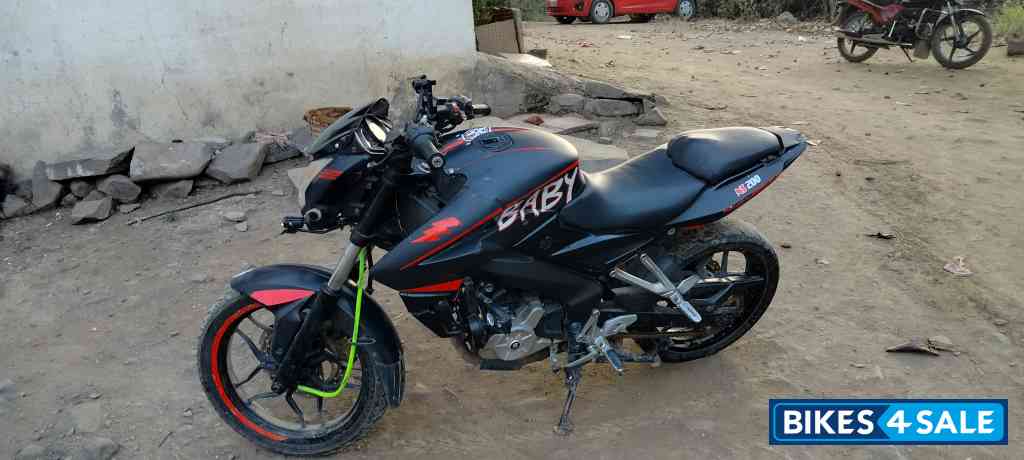 Bajaj Pulsar NS200