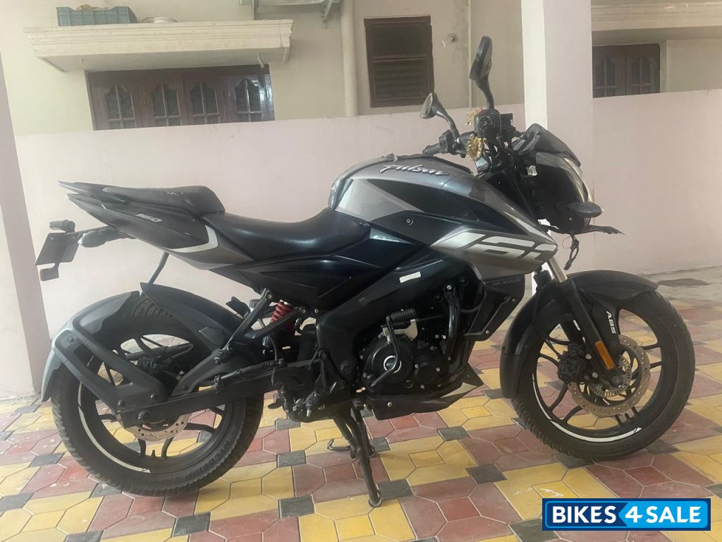 Bajaj Pulsar NS 160 BS6