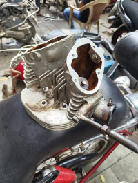 Riviera Red Royal Enfield Thunderbird 350