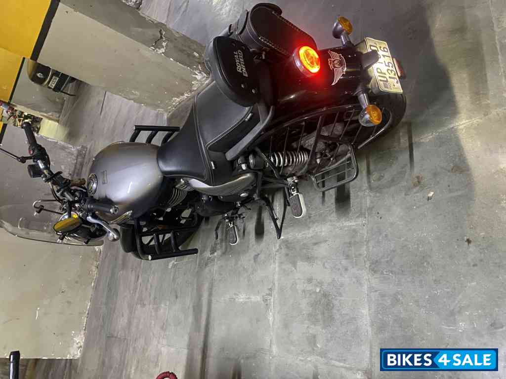 Royal Enfield Meteor 350 Supernova