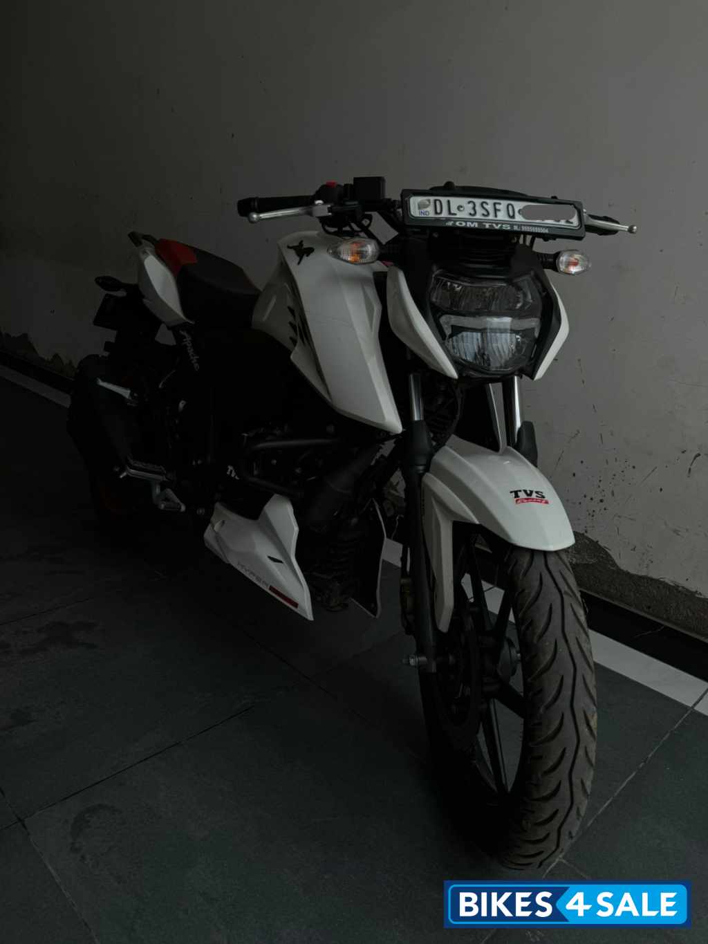 TVS Apache RTR 160 4V