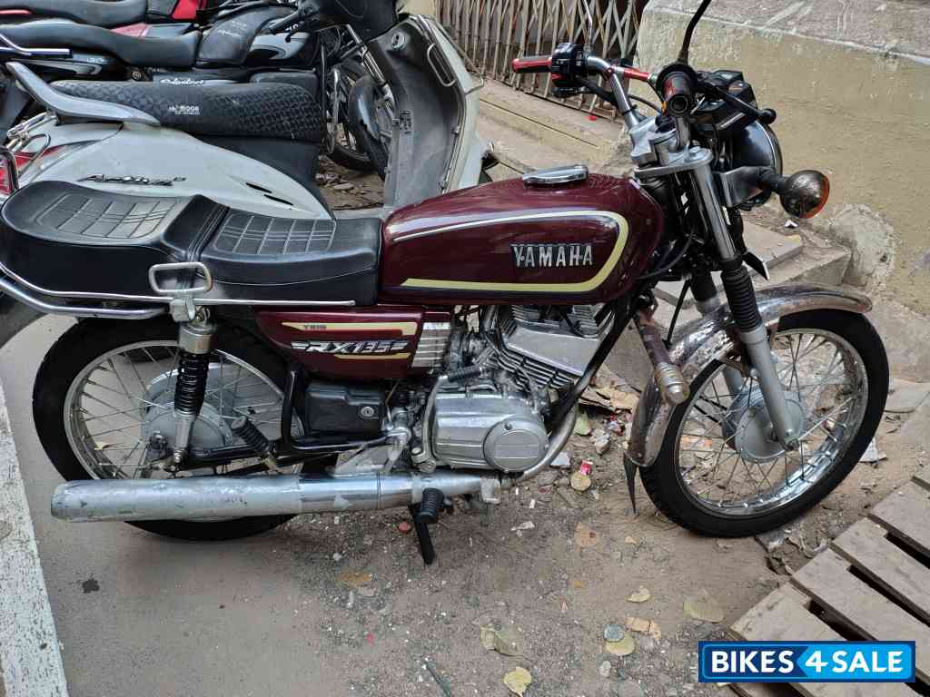 Red Yamaha RX 135