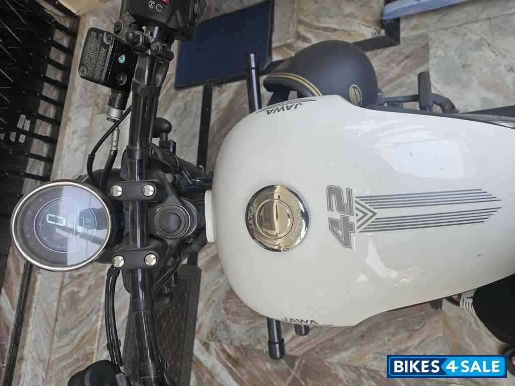 Red And Black Jawa 42 Bobber Dual Channel ABS