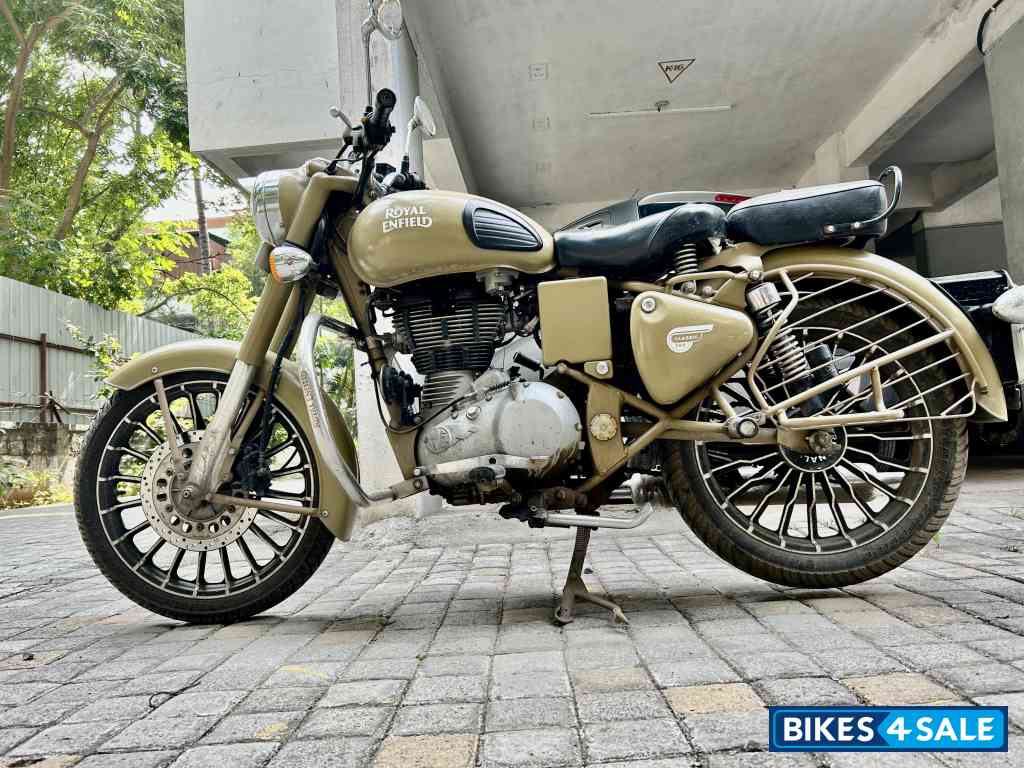 Royal Enfield Classic Desert Storm