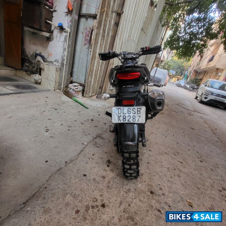 Met Nexus Blue Hero Xpulse 200 4V