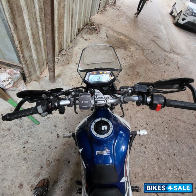 Met Nexus Blue Hero Xpulse 200 4V