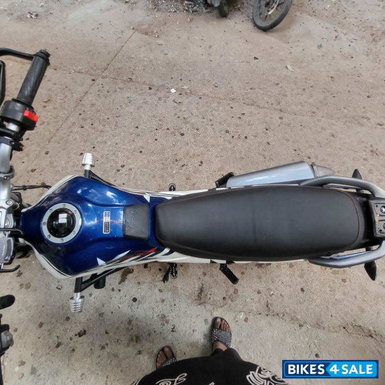 Met Nexus Blue Hero Xpulse 200 4V