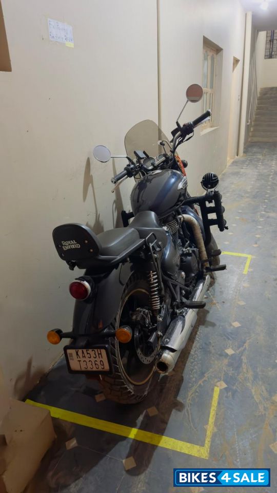 Royal Enfield Meteor 350 Stellar