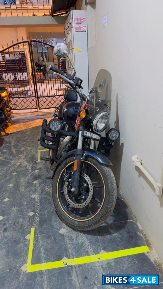 Royal Enfield Meteor 350 Stellar