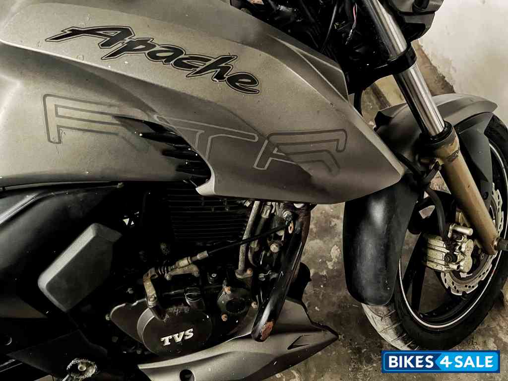 TVS Apache RTR 200 4V