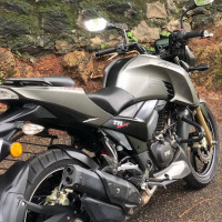 TVS Apache RTR 200 4V