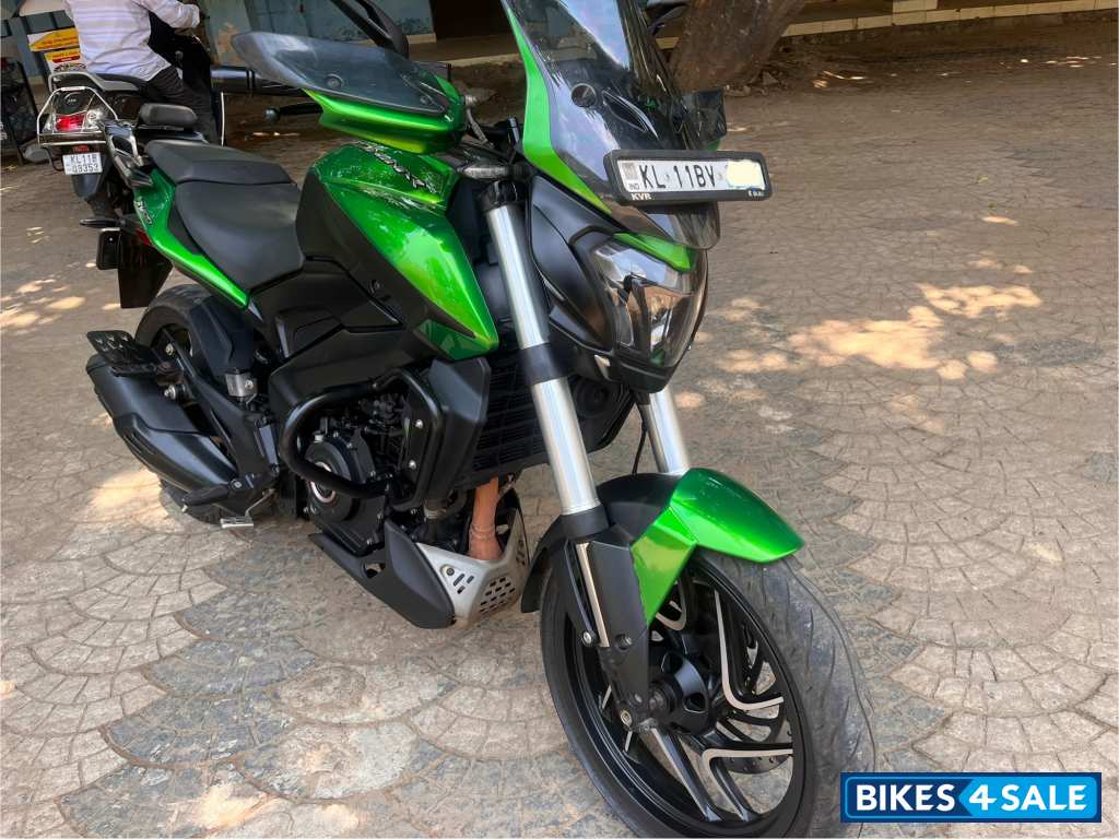 Savanna Green Bajaj Dominar 400 ABS BS6
