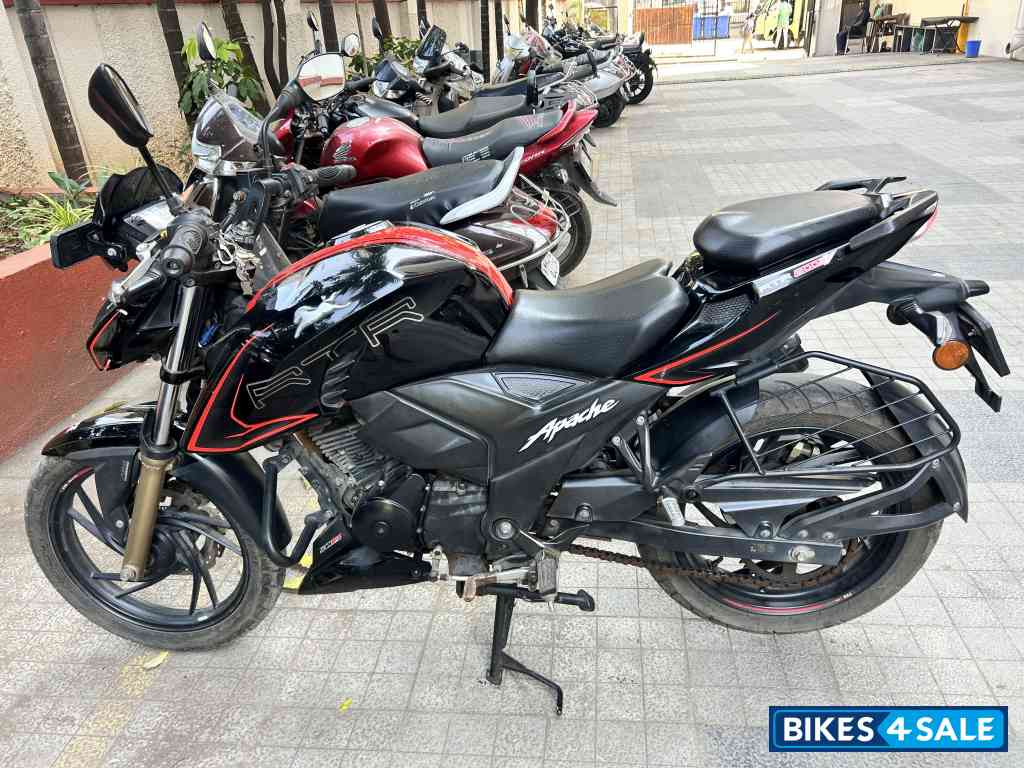 TVS Apache RTR 200 4V 2022