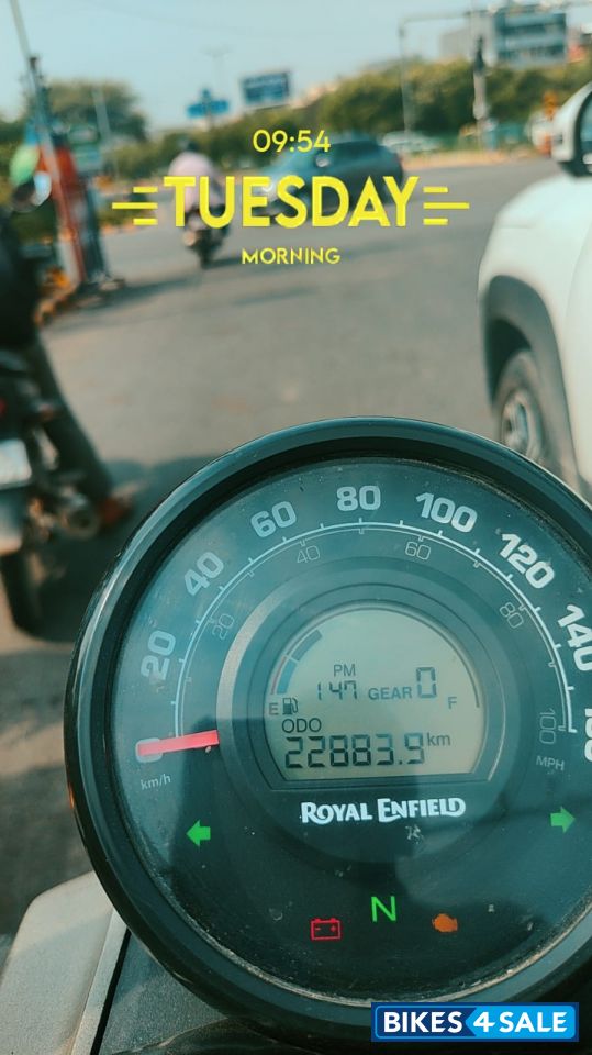 Graphite Red Royal Enfield Scram 411