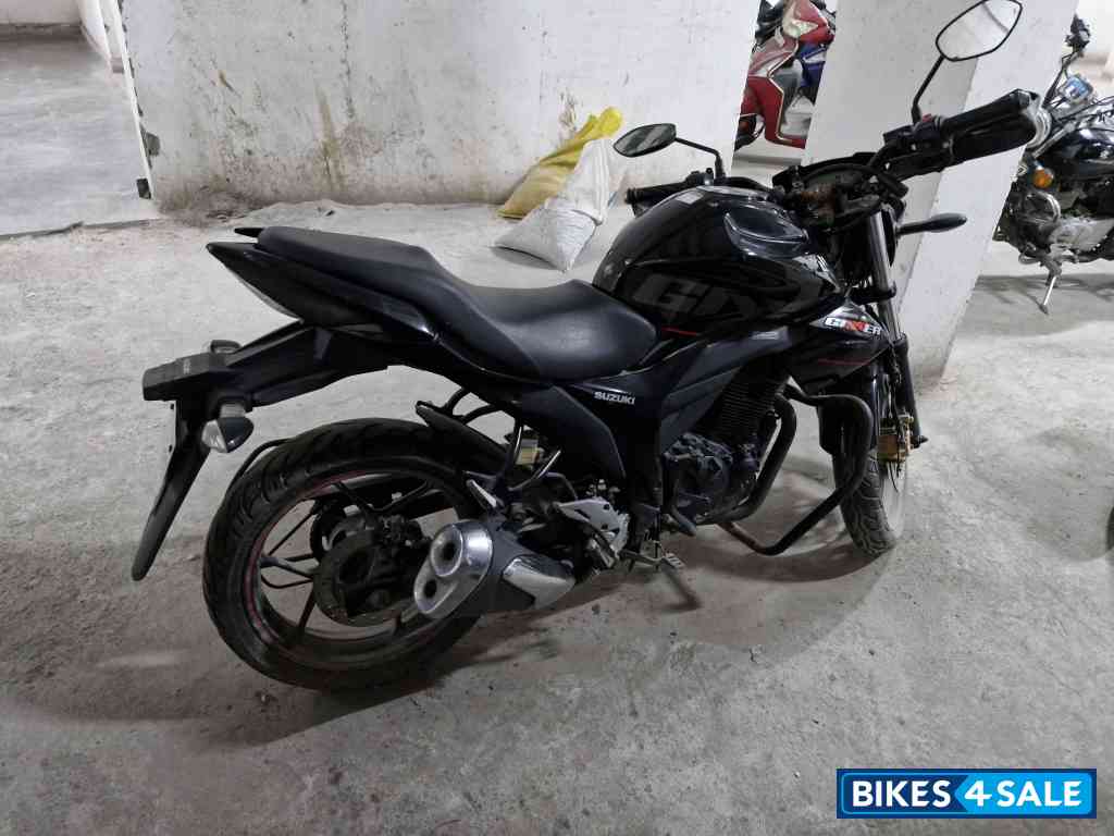 Suzuki Gixxer ABS