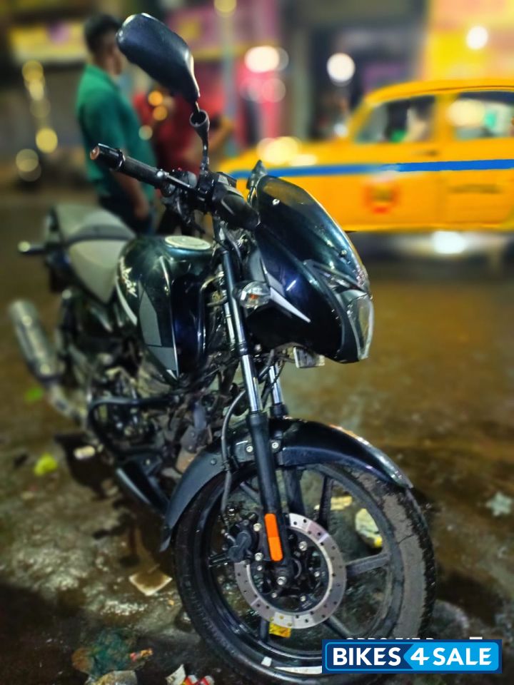 Bajaj Pulsar 125 Carbon Fibre Disc Split Seat