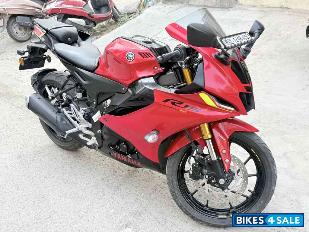 Metelic Red Yamaha R15 V4