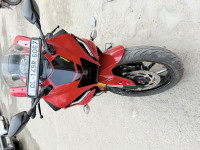 Metelic Red Yamaha R15 V4