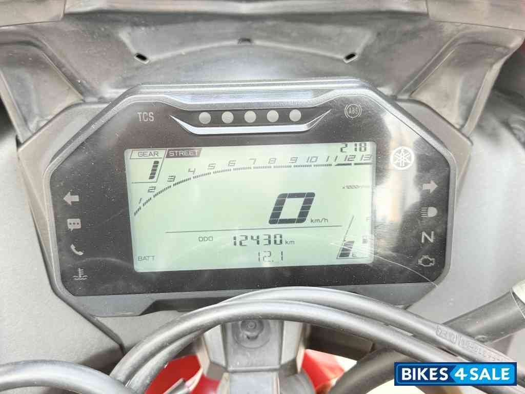 Metelic Red Yamaha R15 V4