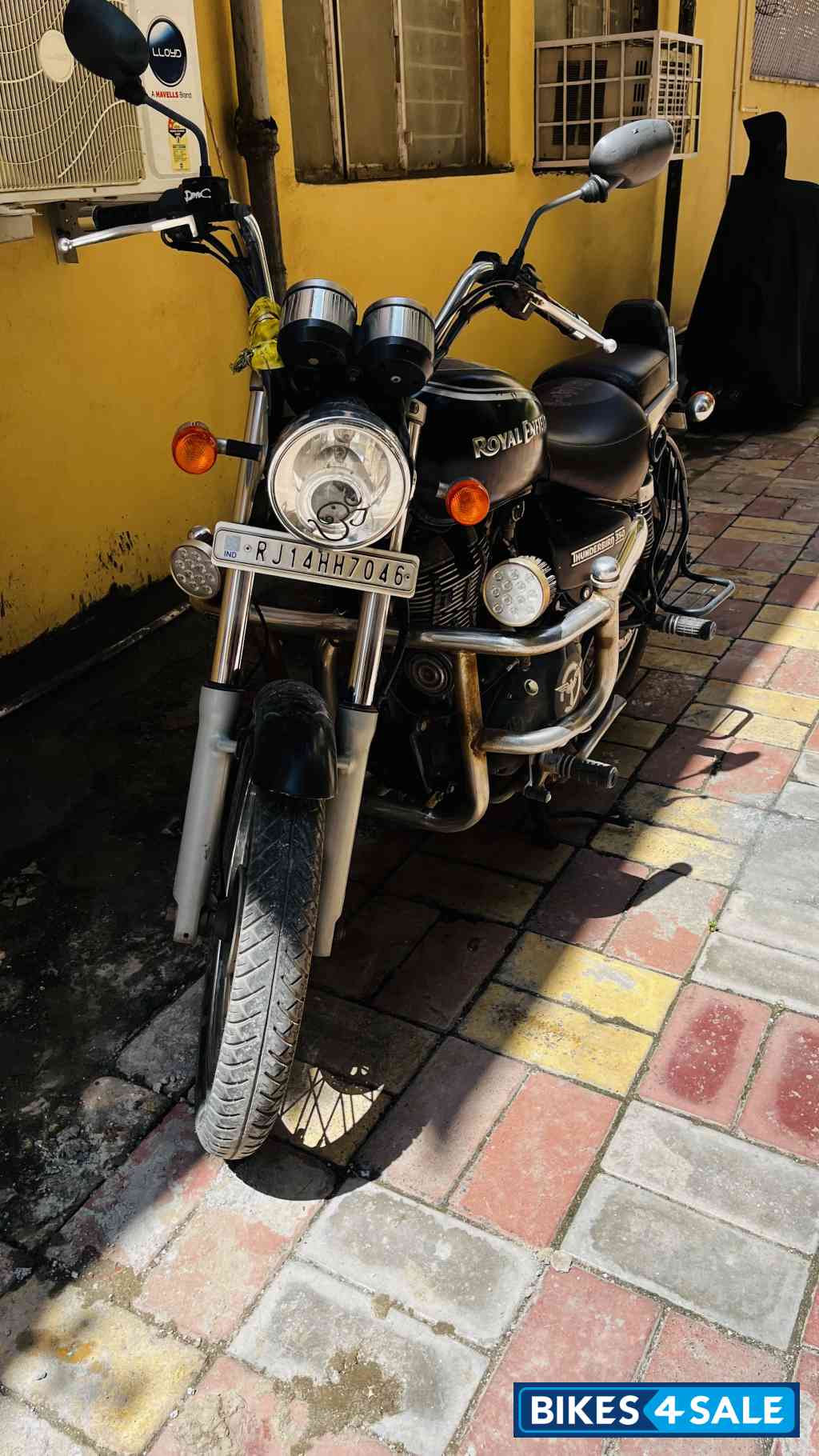 Royal Enfield Thunderbird 350