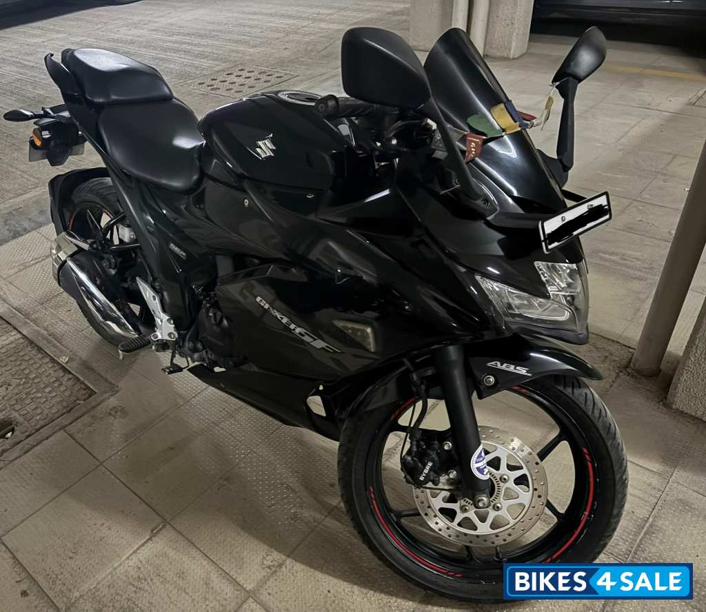 Black Suzuki Gixxer SF Moto GP