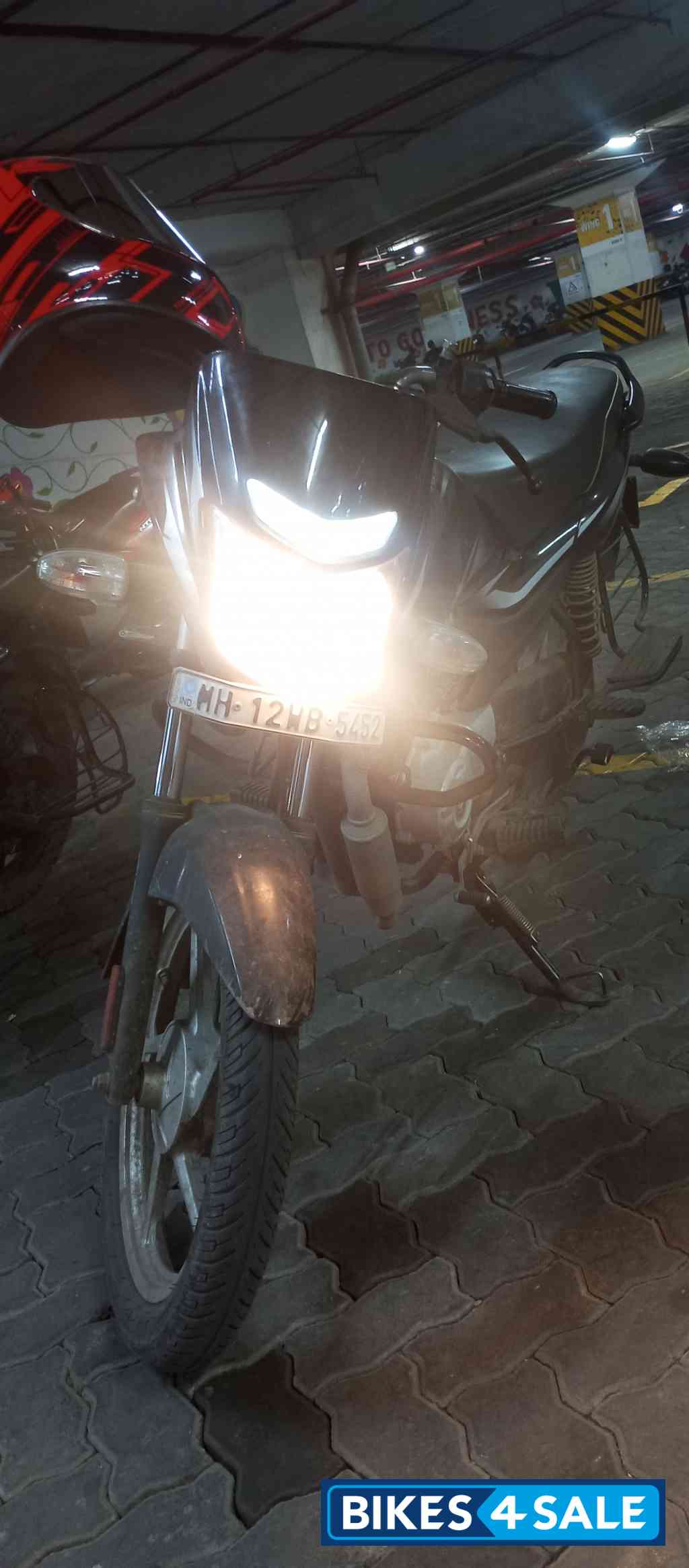 Bajaj Platina 100