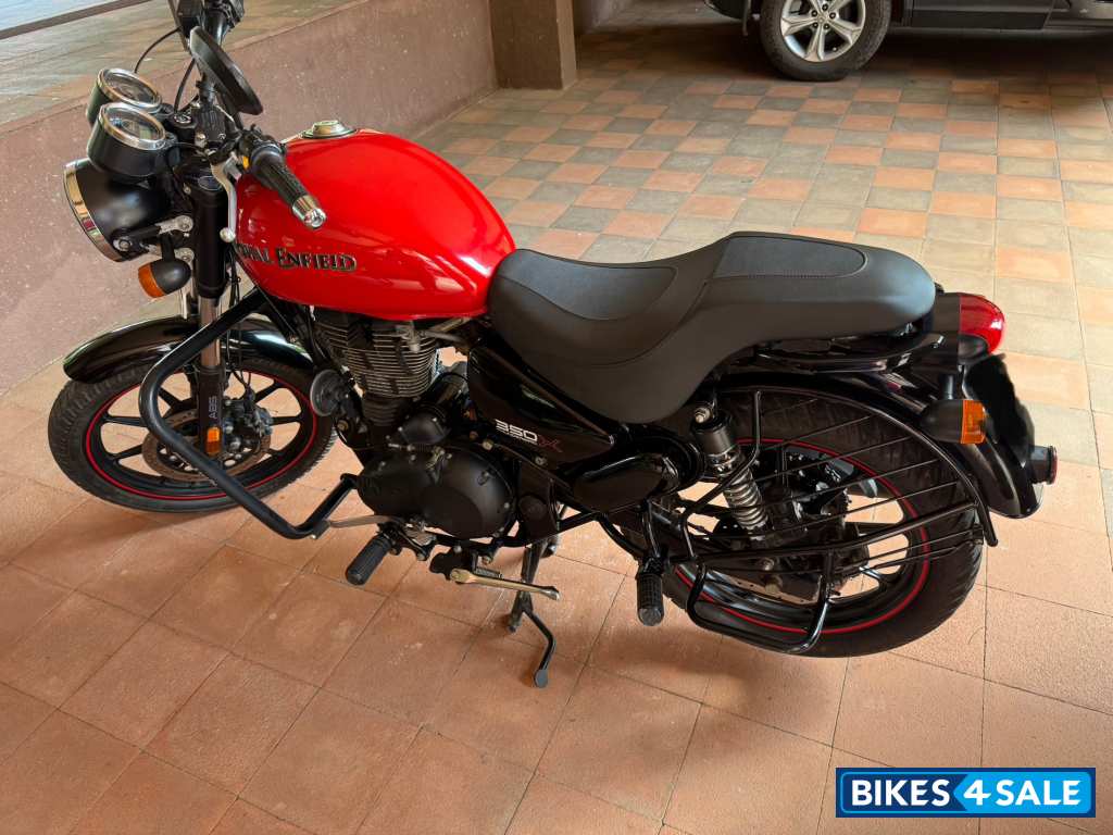 Red Royal Enfield Thunderbird X 350